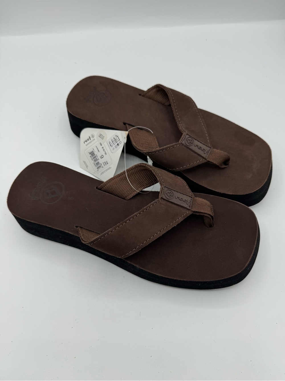Reef NWT Cushion Butter Brown Wedges Flip Flops Sandals Casual Beach Women’s 9